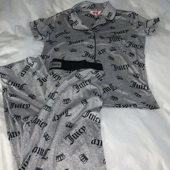 Juicy Couture Other - Juicy Couture grey and black pajamas set size small brand new no tags